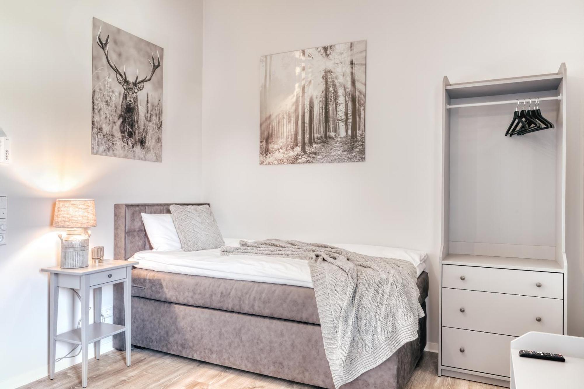 One Moment Boardinghouse -
